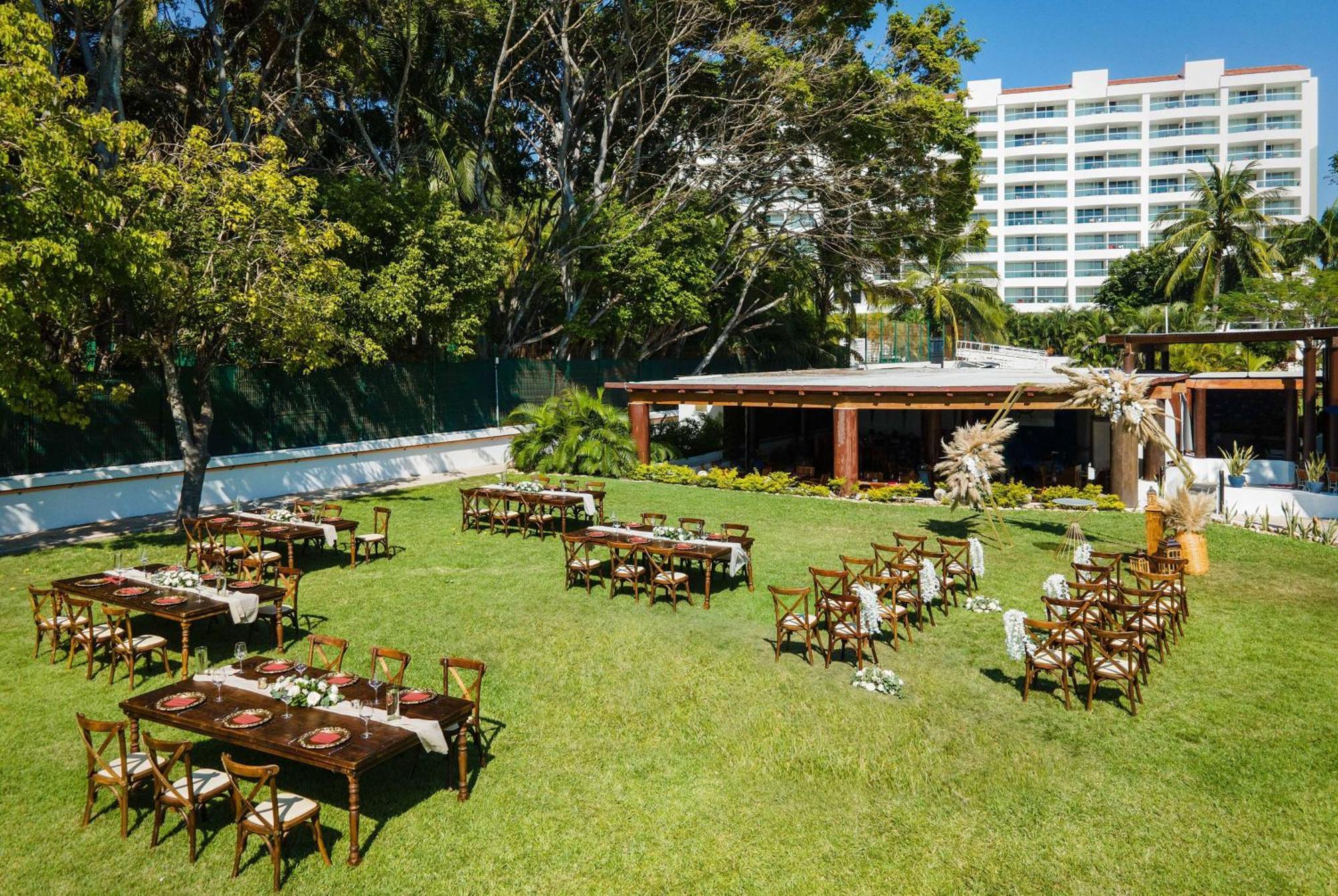נובו ואלארטה Wyndham Alltra Vallarta, All-Inclusive Resort מראה חיצוני תמונה