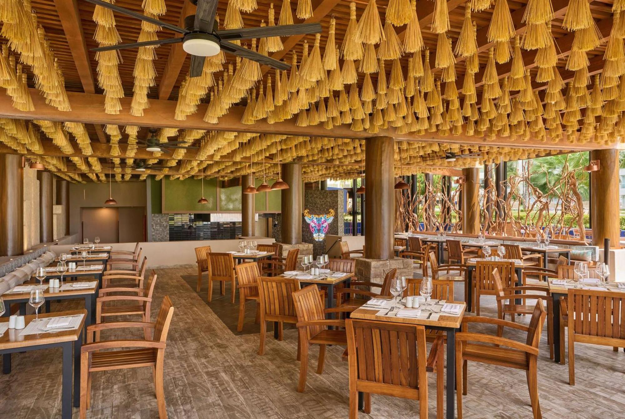 נובו ואלארטה Wyndham Alltra Vallarta, All-Inclusive Resort מראה חיצוני תמונה