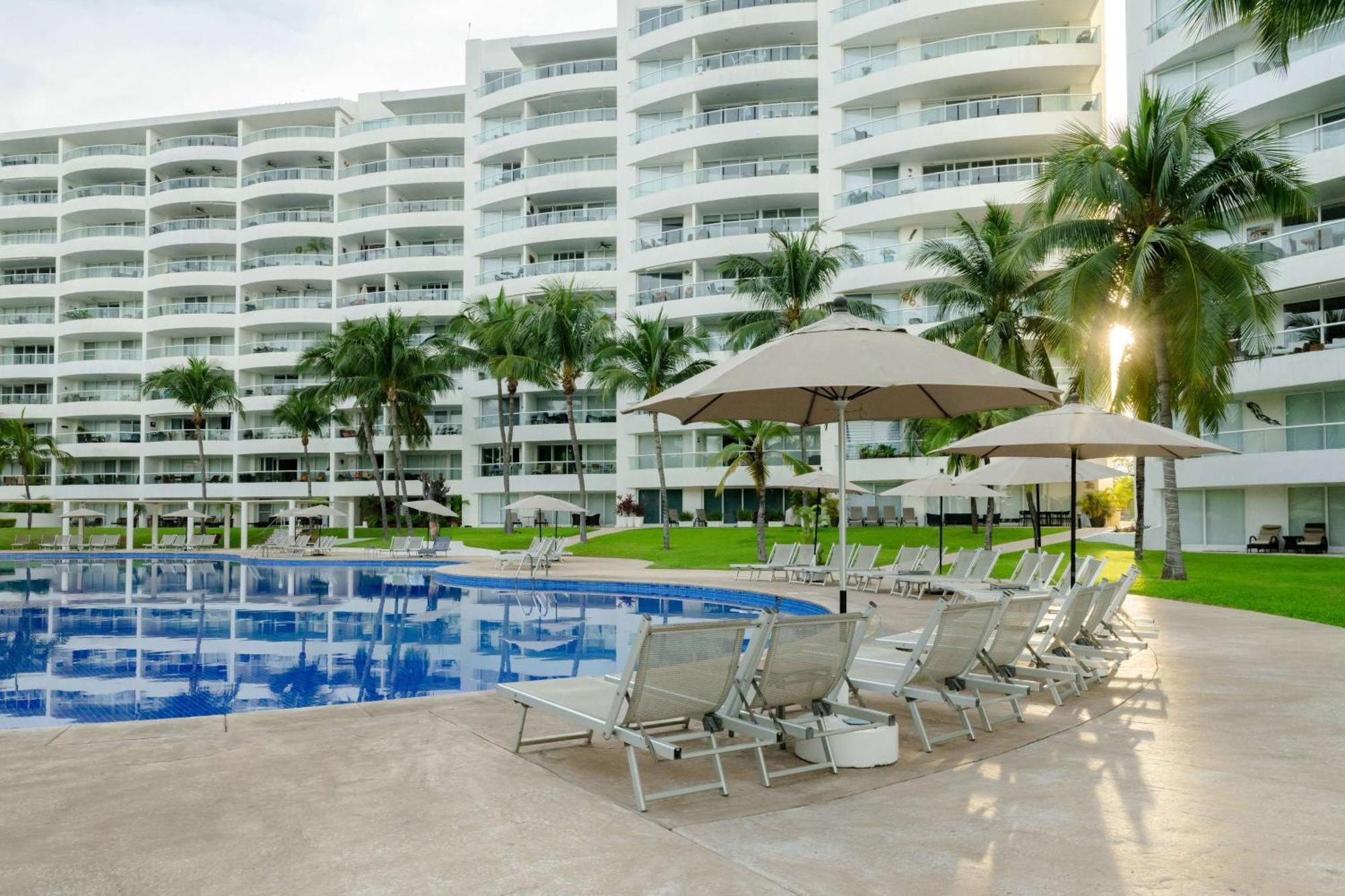נובו ואלארטה Wyndham Alltra Vallarta, All-Inclusive Resort מראה חיצוני תמונה