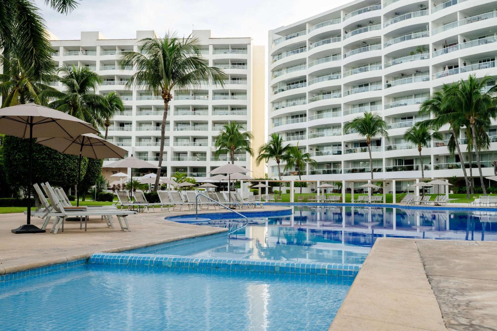 נובו ואלארטה Wyndham Alltra Vallarta, All-Inclusive Resort מראה חיצוני תמונה