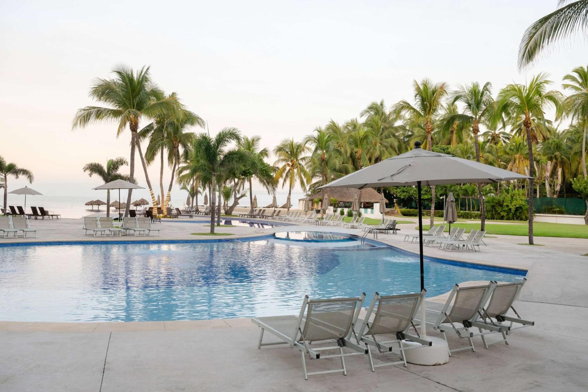 נובו ואלארטה Wyndham Alltra Vallarta, All-Inclusive Resort מראה חיצוני תמונה