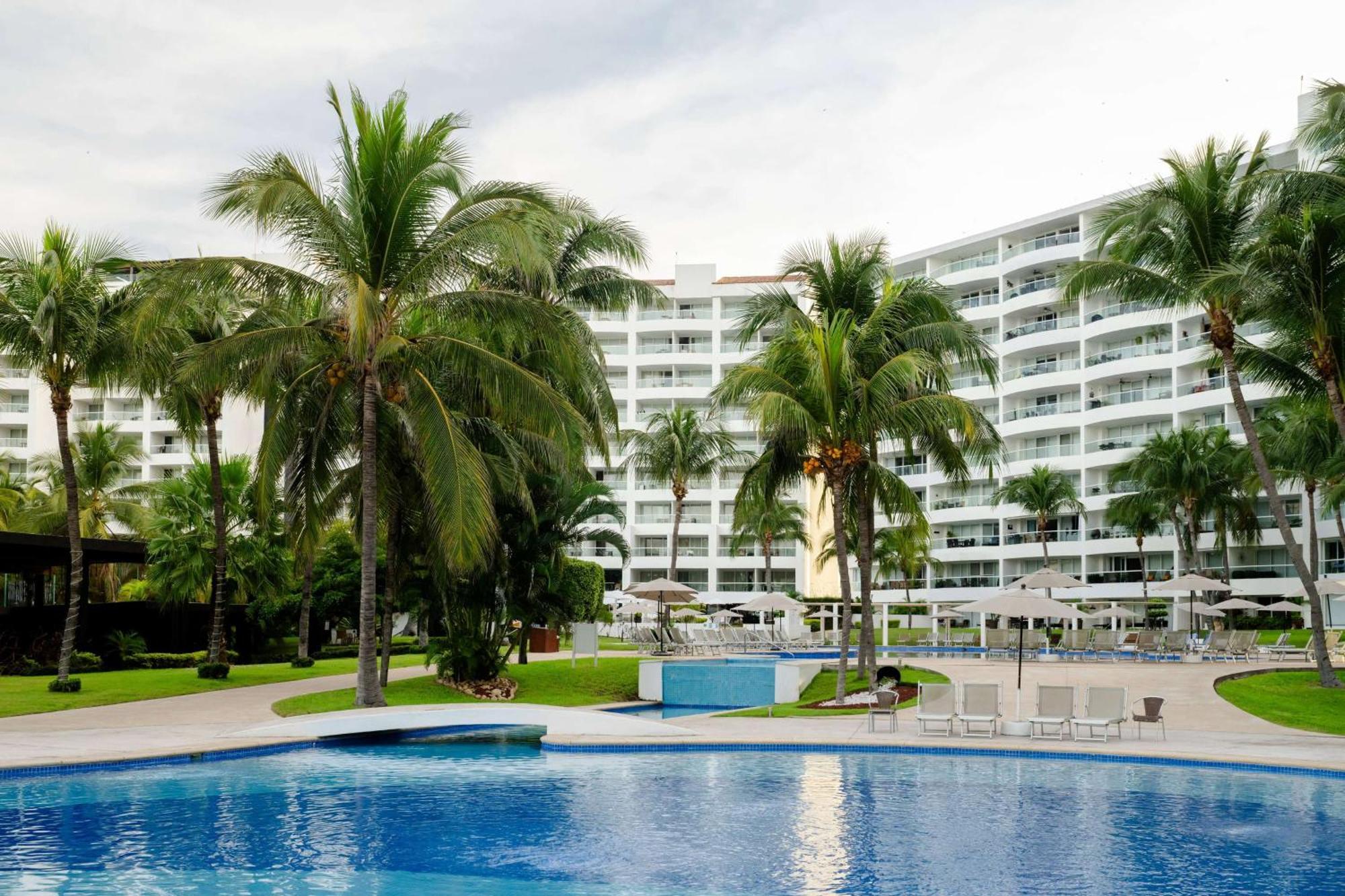 נובו ואלארטה Wyndham Alltra Vallarta, All-Inclusive Resort מראה חיצוני תמונה
