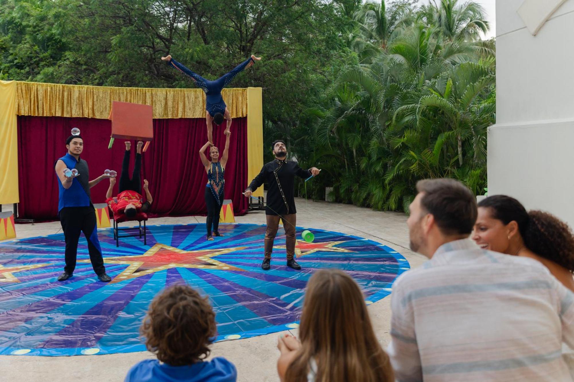 נובו ואלארטה Wyndham Alltra Vallarta, All-Inclusive Resort מראה חיצוני תמונה